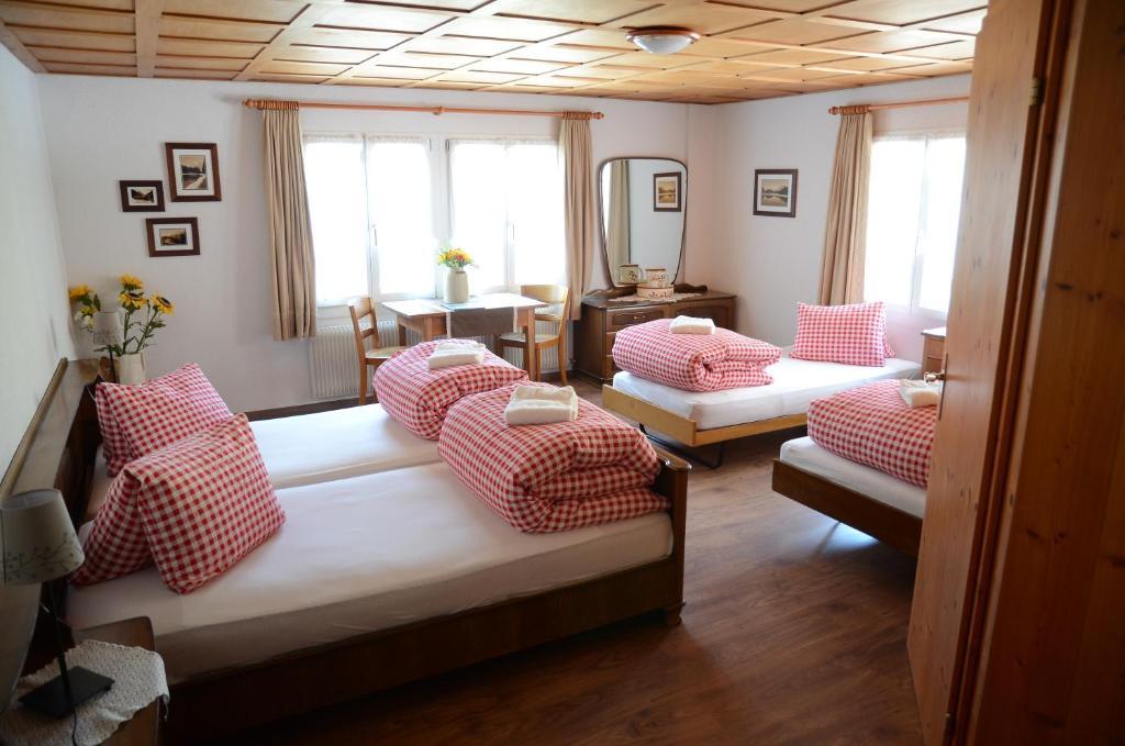 Gaestehaus Schaefli Intschi Quarto foto